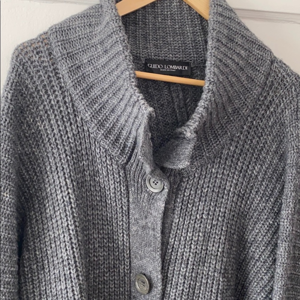 Gorgeous grey oversized sweater jacket